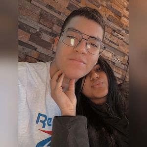 Meet your Posher, Lina